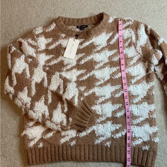 NWT Line and Dot Houndstooth Crew Neck Sweater Women Size Medium - Picture 4 of 8